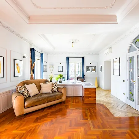 Elite Art Palace By Napoliapartments *