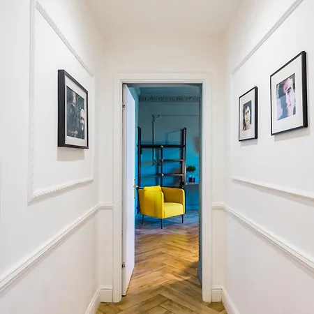 Elite Art Palace By Napoliapartments *