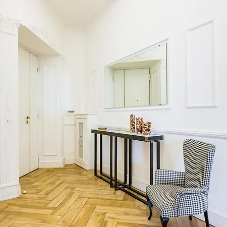 Elite Art Palace By Napoliapartments *